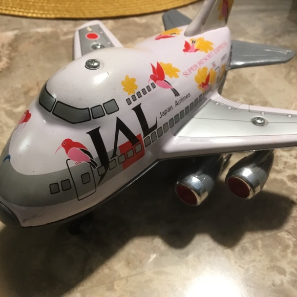Japan Airlines (Pull Back) Toy - Picture 12 of 16